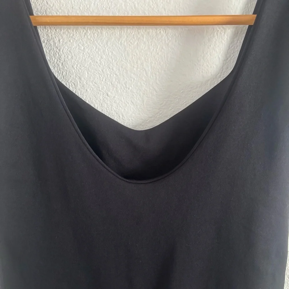 Intimately Free People Black V-Neck Bodysuit M/L – Everyday Essential